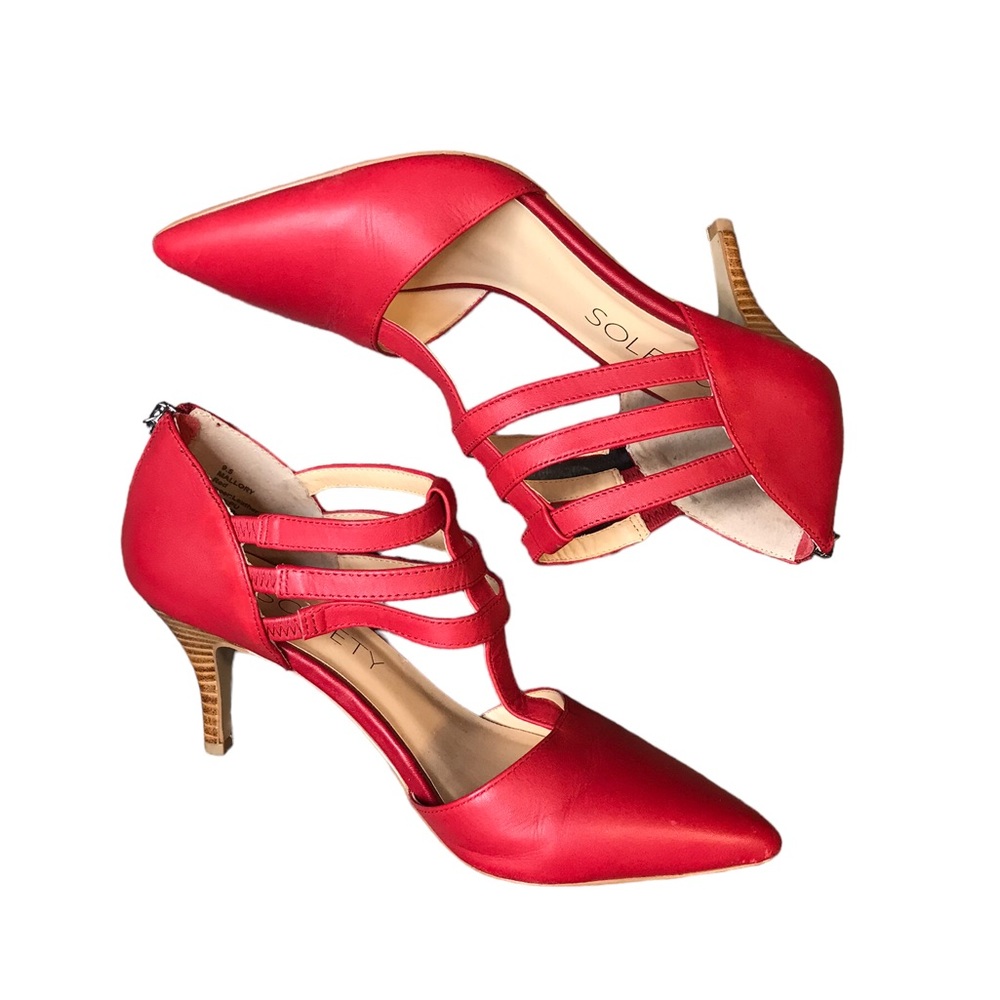 Brand: sole society, size 9.5 red rumps